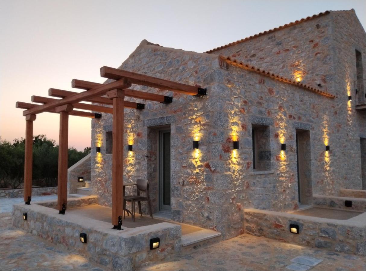 Terra Di Pietra Exclusive Suites & Apartments Areopoli Exterior photo