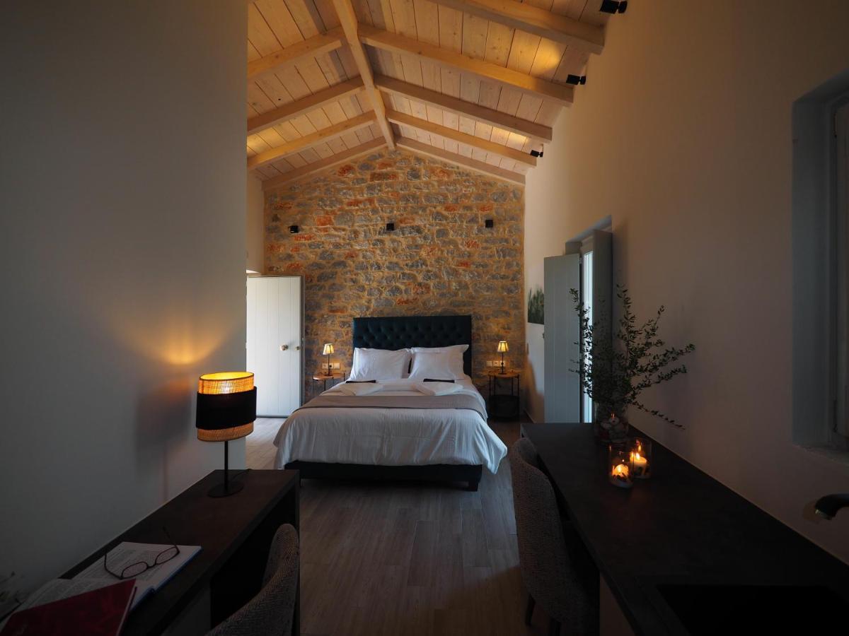 Terra Di Pietra Exclusive Suites & Apartments Areopoli Exterior photo