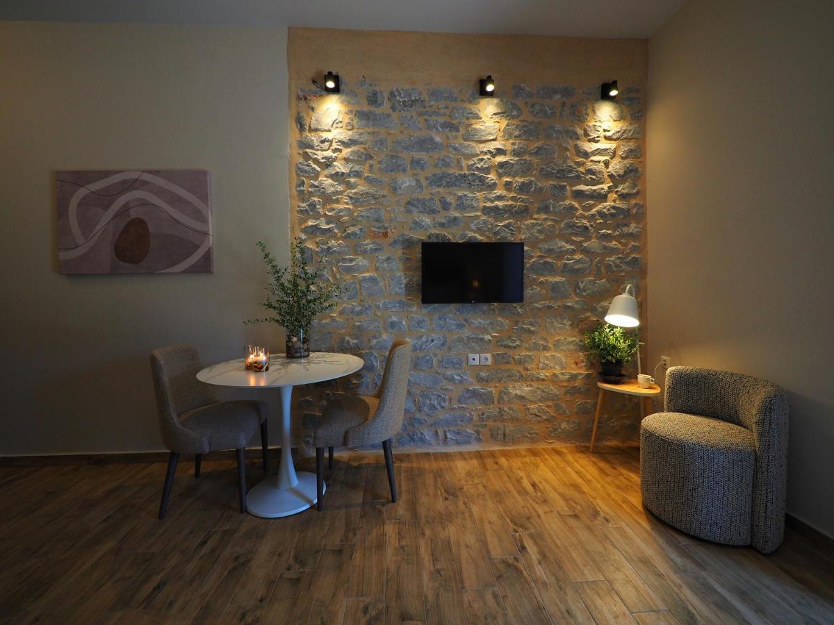 Terra Di Pietra Exclusive Suites & Apartments Areopoli Exterior photo