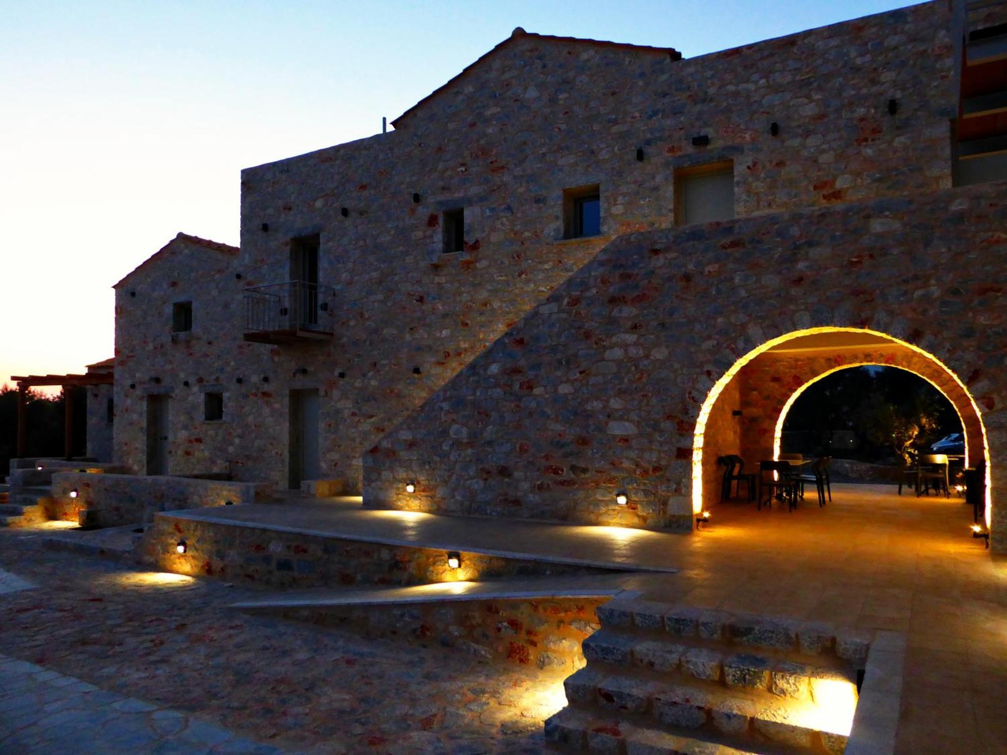 Terra Di Pietra Exclusive Suites & Apartments Areopoli Exterior photo
